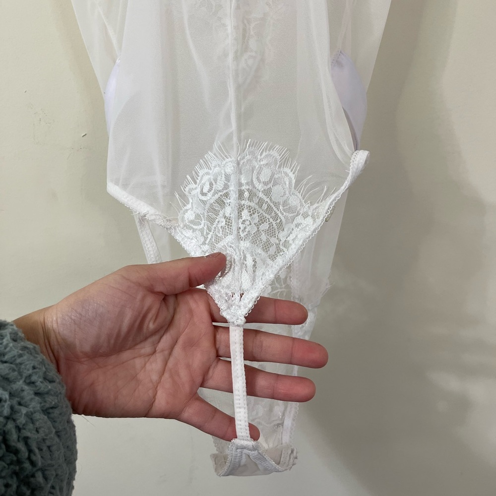 Fashion Nova White Lace See Through Corset Lingerie Bodysuit - Picture 11 of 11